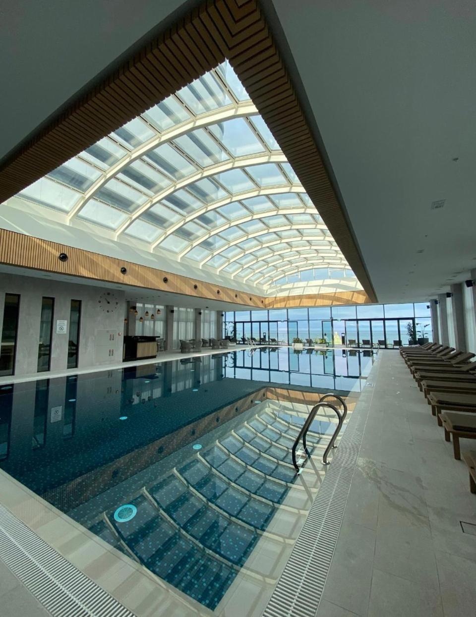 Black Sea VI Dari Apartments Batumi Exterior foto